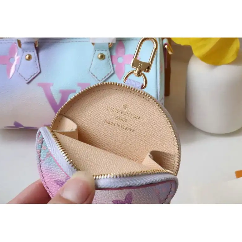 Bag 2207DJ0033 LV 0524